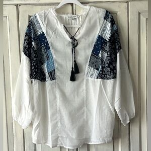 NEW DAVI & DANI 3/4 Sleeve Semi Sheer Top w/Bandana-Type Print on Sleeves SMALL